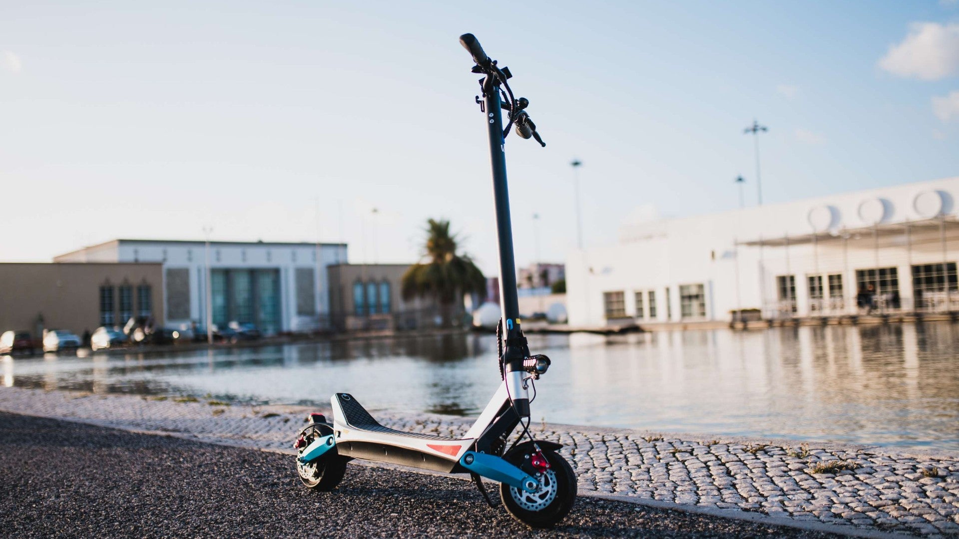 What Do You Know About Ride Safely Within Commuter E-Scooter Limitations?
