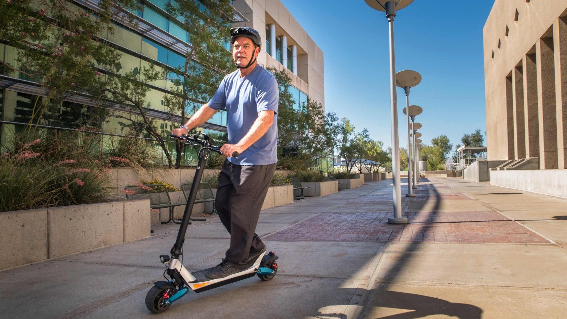 Varla electric scooter for heavy adults