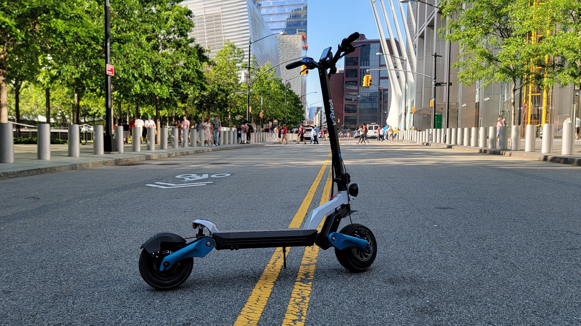 Onewheel or Electric Scooters, Which One Should You Choose？