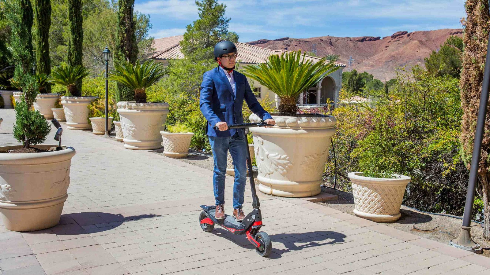Hoverboard, Skateboard, or Electric Scooter: Which Is the Best Last-Mile Commuter?