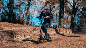 Dual Motor Electric Scooter Comparison: Varla Eagle One VS. Apollo Ghost