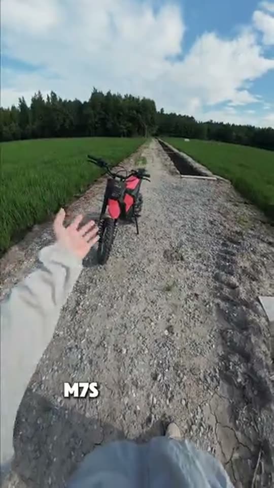 M7S gravel terrain video preview